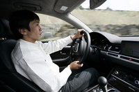 自動車ジャーナリストの生方聡