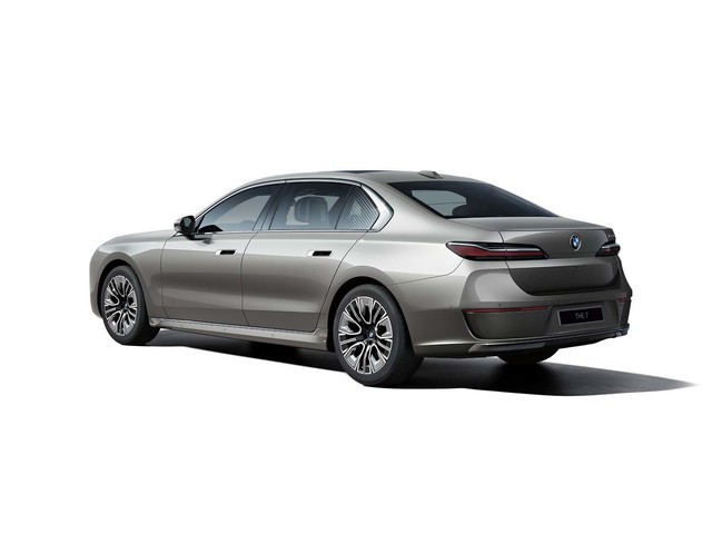 新型「BMW 7シリーズ」の限定車 オンラインで注文受け付け開始 