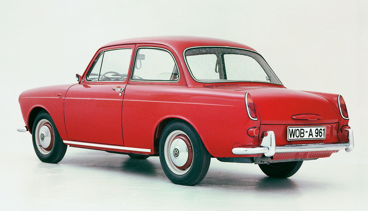 1961年に登場した「フォルクスワーゲン1500」（タイプ3）。1.5リッターの空冷水平対向4気筒OHVエンジンは1965年に1.6リッターに拡大された。