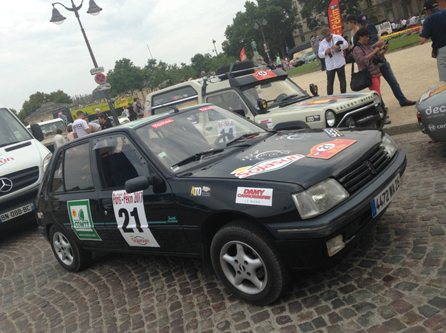 こちらは、ヤングタイマー枠で参加した「プジョー205」。