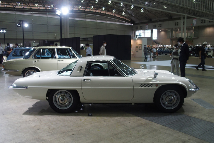 マツダ・コスモスポーツ（1967年、輸出仕様）