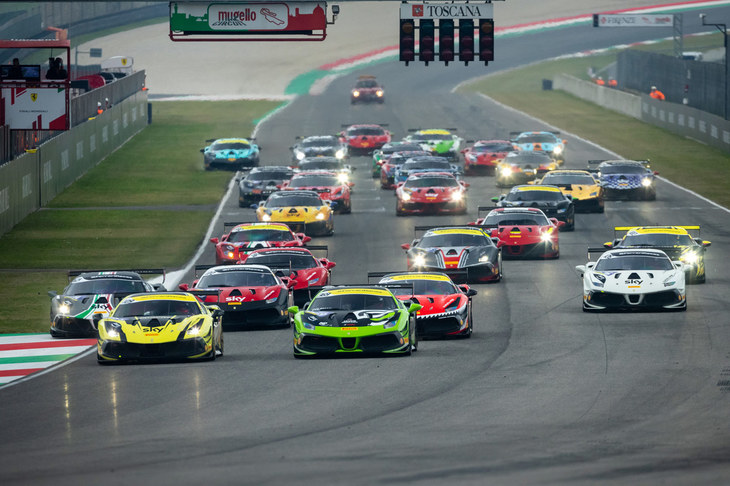 「フェラーリ・フィナーリ・モンディアーリ」では、フェラーリの車両によって世界各地で行われるワンメイクレースの最終戦も開催される。