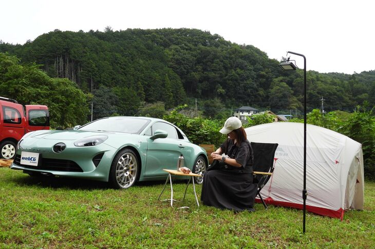 そんなこんなでベースが完成。ランタンスタンドも立てて、準備は万端。