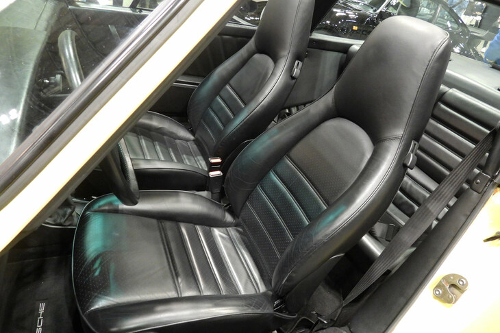 ポルシェ911カレラ3.2タルガ（1988年／WINS AUTO）