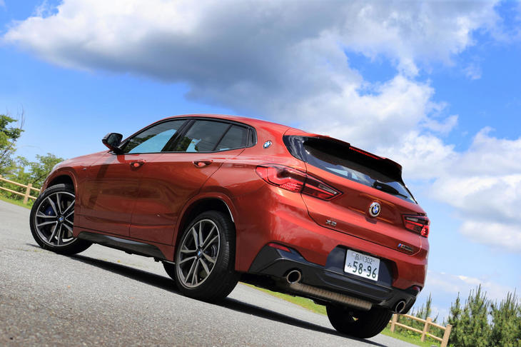 ボディーカラーは、試乗車の「サンセット・オレンジ」を含む全5色が用意される。