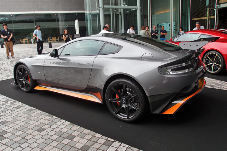 ヴァンテージGT8