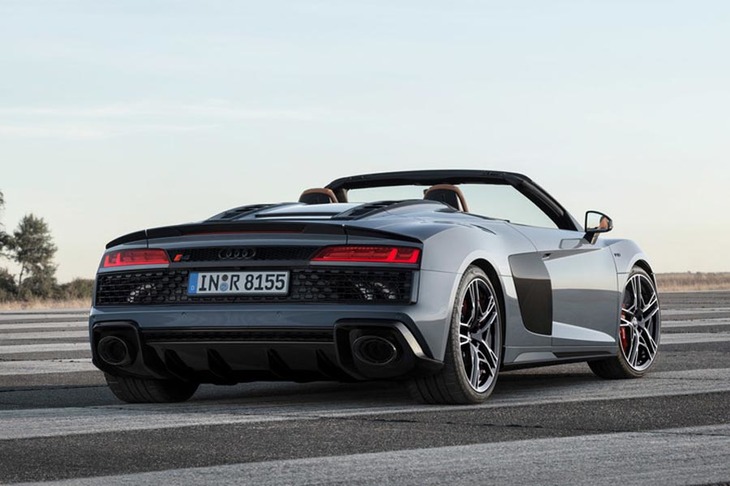 R8スパイダー V10パフォーマンス5.2 FSIクワトロ Sトロニック