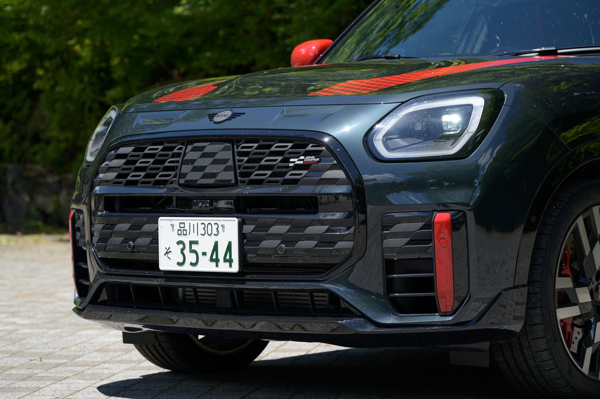 MINIジョンクーパーワークス カントリーマンALL4（4WD/7AT）【試乗記