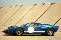 往年のルマンで活躍した「フォードGT40」。1966年から4年連続で総合優勝を果たした。