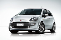 フィアット、新型「プント エヴォ」を発売