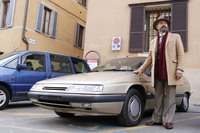 シトロエンのトップモデルにふさわしい装いで登場したパオロ氏はプロのレストアラー。今回は最初期型である1990年式でやってきた。