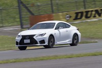 レクサスRC F
