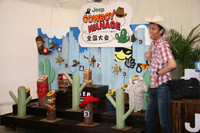 獲得した点数に応じて景品がもらえる輪投げコーナー。会場には家族で楽しめる無料アトラクションも用意される。