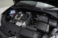 1.2リッターターボエンジンを搭載する「ゴルフヴァリアントTSIトレンドライン」に試乗。JC08モード燃費は19.0km/リッター。