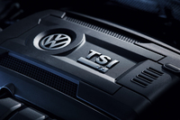 歴代「ゴルフ」最強の新型「VWゴルフR」登場の画像