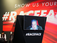 ホンダブースの一角に設けられた「#RaceFace」と題された、ビデオポートレートのコーナー。