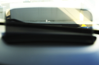 充実した装備も「MINI 5ドア」の特徴。各種予防安全技術に加え、前走車追従機能付きクルーズコントロールや、ヘッドアップディスプレイなどが用意されている。