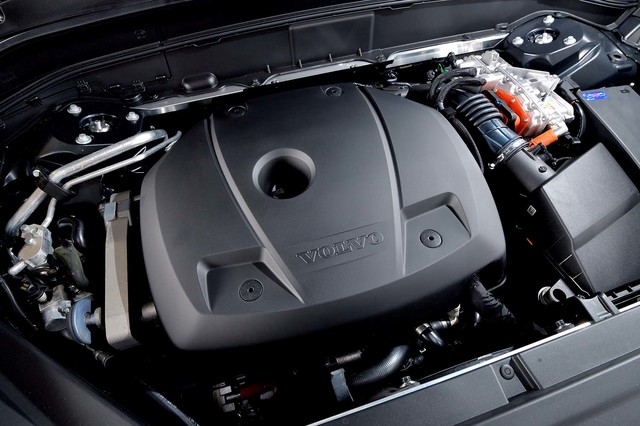 ボルボエンジンとドライブセット ボルボXC90 T8 Twin Engine AWDエクセレンス（4WD/8AT）【試乗記