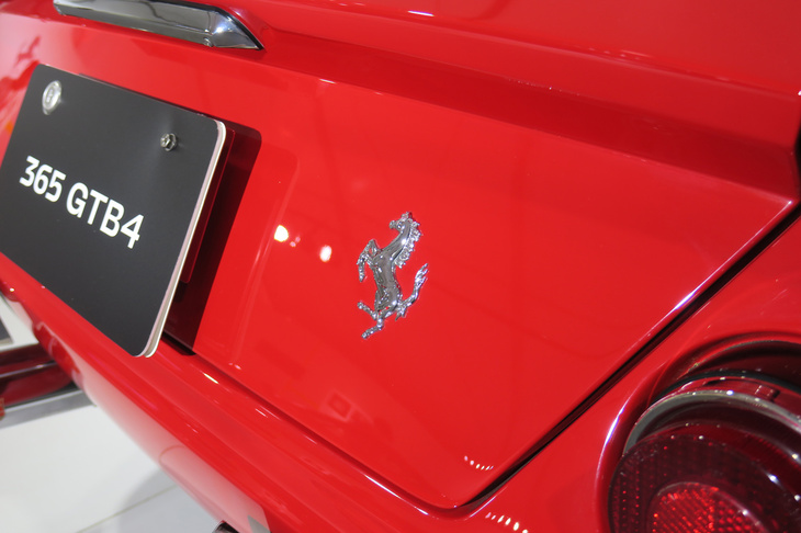 フェラーリ365GTB/4