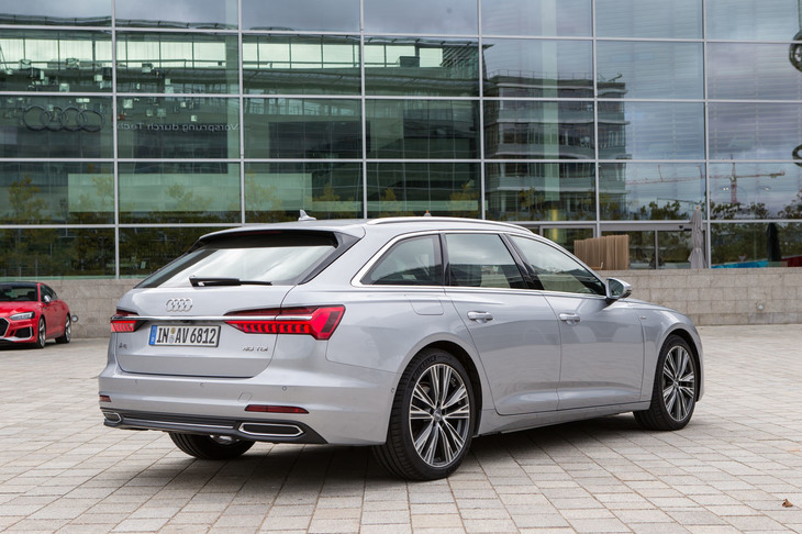 2018年3月のジュネーブショーで発表された現行型「A6」。日本では「セダン」「アバント」ともに、1年後の2019年3月に販売が開始された。