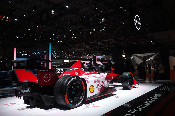 フォーミュラEレーシングカー