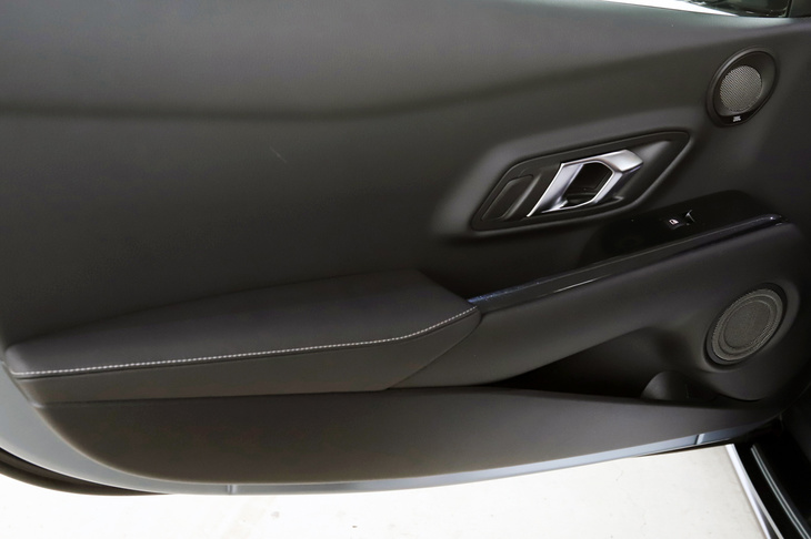 トヨタ・スープラ（ドアインナーパネル）