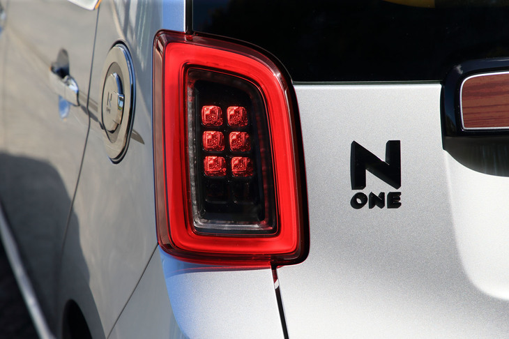 ホンダN-ONEオリジナル（ホンダアクセス用品装着車）（エクステリア）