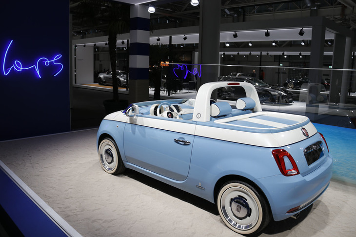 ガレージ・イタリアによる「フィアット500スピアッジーナ58」。ラポ・エルカンがプロデュースし、実際の製作はピニンファリーナが担当している。