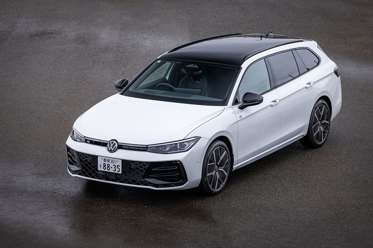 2024年11月に国内販売が開始された新型「フォルクスワーゲン・パサート」。パサートは初代誕生が1973年というフォルクスワーゲンのロングセラーモデルで、今回登場した最新型は9代目にあたる。