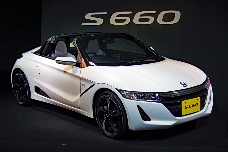 2015年に登場した軽オープンスポーツ「ホンダS660」。同年の日本カー・オブ・ザ・イヤーでは、「マツダ・ロードスター」としのぎを削った。