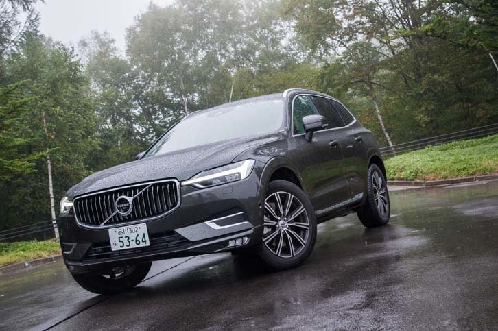 「ボルボXC60 T5 AWDインスクリプション」