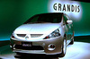 三菱の新型ミニバン「グランディス」デビュー