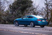 「BMWアルピナB4 Sビターボ」のボディーサイズは全長×全幅×全高＝4640×1825×1370mm、ホイールベース2810mm。BMWの「4シリーズ クーペ」（F32）がベースモデルとなる。