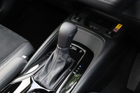 「GRヤリス」に準じる新開発の8段AT「GAZOO Racing Direct Automatic Transmission（GR-DAT）」が設定されたのも、最新型「GRカローラ」におけるトピック。