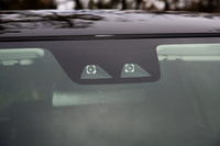 ダイハツが2012年末に導入を始めた予防安全システム「スマートアシスト」。センサーには当初は赤外線レーザーや単眼カメラを使用していたが、現在はステレオカメラを用いている。