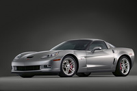 記者がこのギョーカイに入った頃に、世間をにぎわせていた「シボレー・コルベットZ06」。エンジンは自然吸気の7リッターV8 OHVと、ロック魂あふれる一台である。