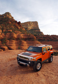 こちらは「H3」。ミドルサイズピックアップトラックのプラットフォームを使った、（H2よりは）コンパクトなモデルだ。