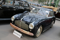 【写真3】フィゴニ・エ・ファラシのコーチワークによる1951年「シムカ8 1200スポール」。こちらも約40年間、しまわれたままだった。