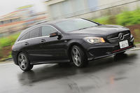 今回の試乗車である「CLA250シュポルト 4MATICシューティングブレーク」と、高性能モデル「メルセデスAMG CLA45 4MATICシューティングブレーク」のみ、駆動方式は4WDになる。そのほかのモデルはFF。