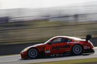 GT300クラス優勝のNo,81 ダイシン ADVAN Z(青木孝行／藤井誠暢組)