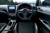 写真は「WRX STI tS TYPE RA NBR CHALLENGE PACKAGE」