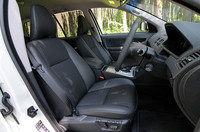 XC90専用のコンビネーションシート。
    