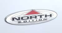 「コンパス ノース」に備わる「North Editionハードタイプバッジ」。
    