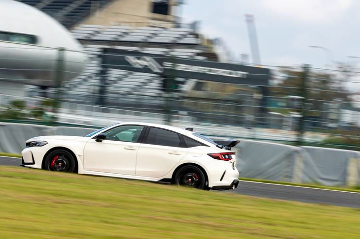 ホンダのスポーツイメージを一身に担う新型「シビック タイプR」。ホンダはこのクルマをどのように育て、オーナーとの間にどのような関係を築いていくのだろうか。