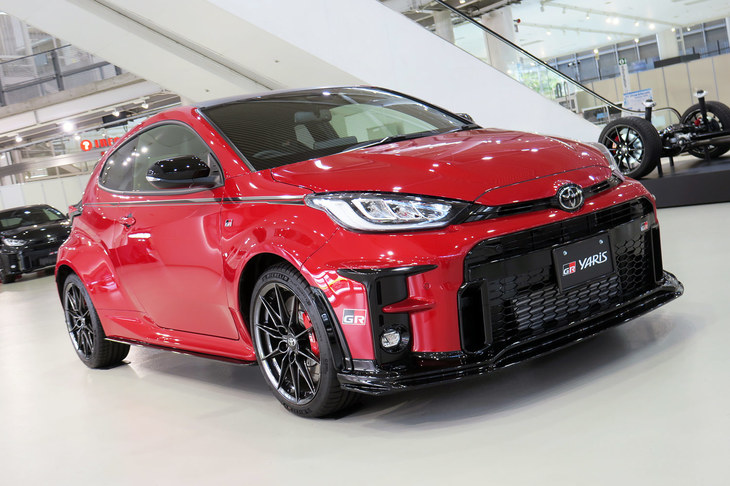 「トヨタGRヤリスRZ“ハイパフォーマンス”」の用品装着車（エクステリア）