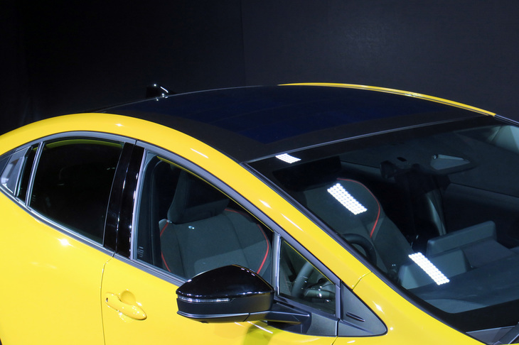 トヨタ・プリウス2.0L PHEVプロトタイプ（ルーフ）