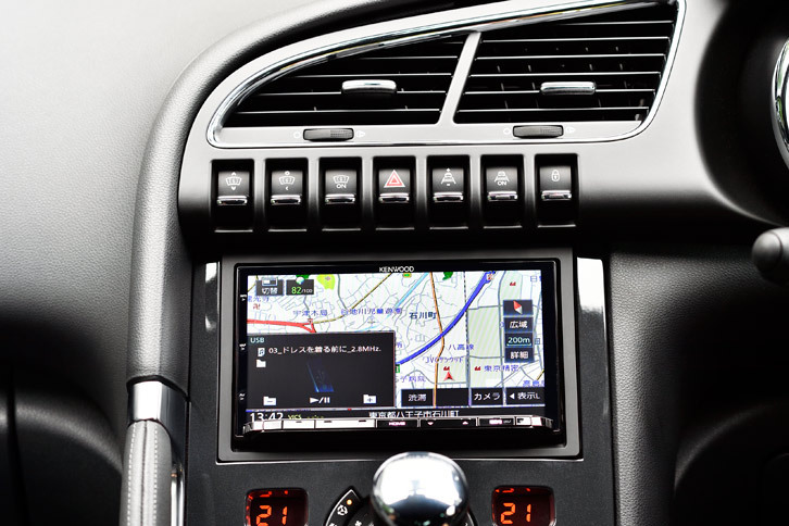 彩速ナビは、PCでダウンロードしたハイレゾ音源をUSBで車内に持ち込めば、これまでにない高音質の音楽が楽しめる。