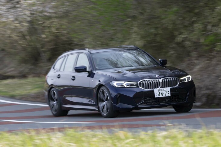 ディーゼル車は、なんといっても、単価の安い軽油が使えるというのが大きなメリットである。スポーティーなディーゼル車「BMW 320d xDrive Mスポーツ」は、マイナーチェンジでWLTCモードの燃費値が14.6km/リッターから15.5km/リッターへとアップ。セダン（678万円）のほか、写真のワゴン（715万円）もラインナップされている。