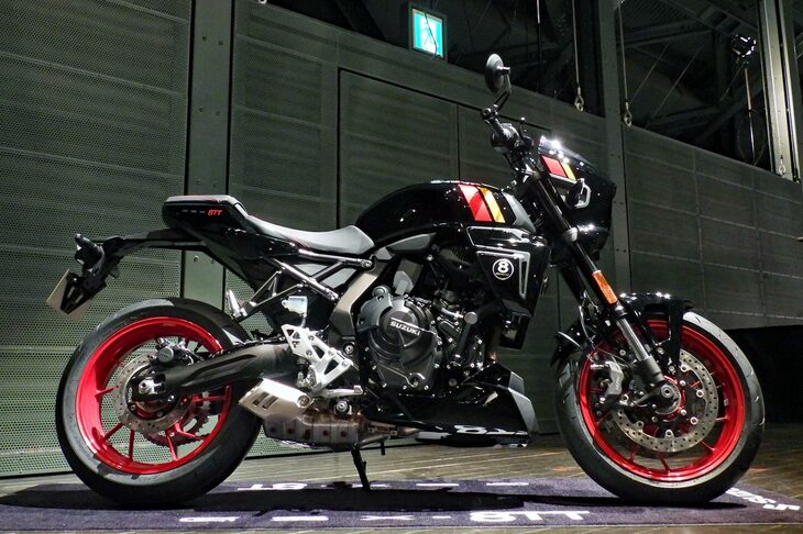 スズキGSX-8TT