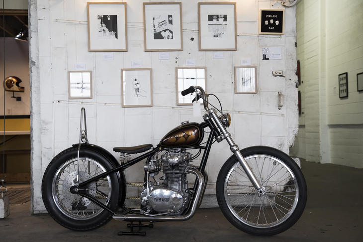 こちらも「ヤマハXS650」をベースにしたマシン。コンパクトなオリジナルのハードテールフレームを使ったチョッパースタイルで、シンプルさを追求して徹底したつくり込みがなされている。